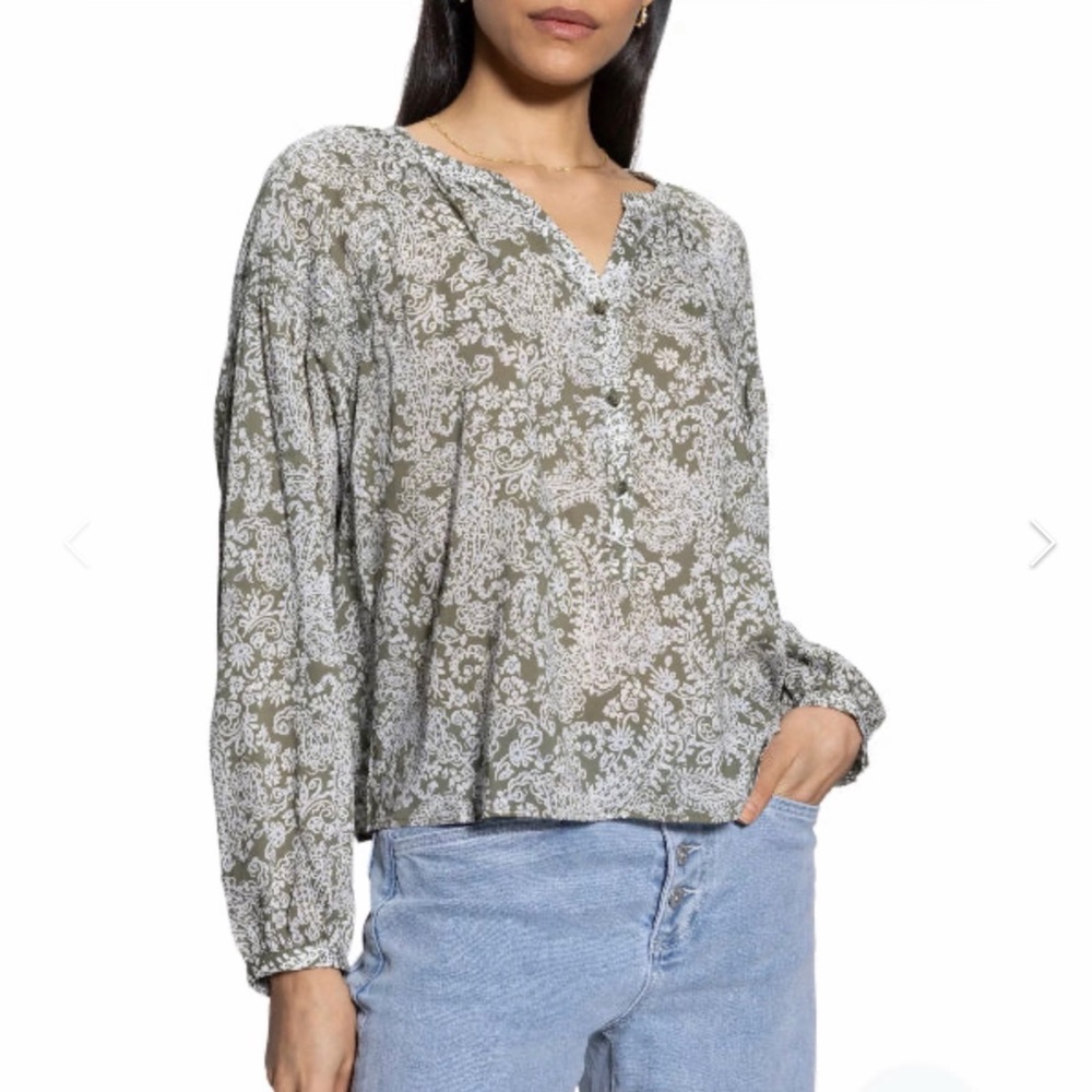 Sanctuary Olive Green Paisley Print Blouse